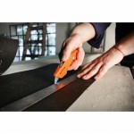 Cuttermesser mit einziehbarer Klinge